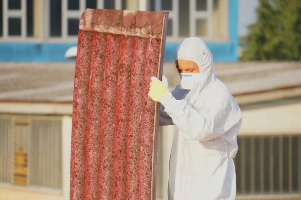 Asbestos Removal 2 AdobeStock 75147571 1024x680 1